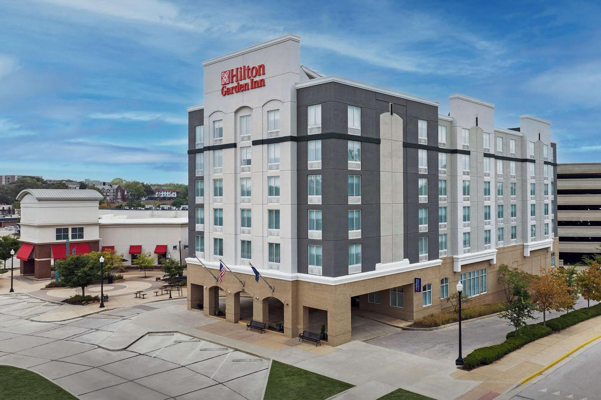 Hilton Garden Inn West Lafayette Wabash Landing Exterior photo